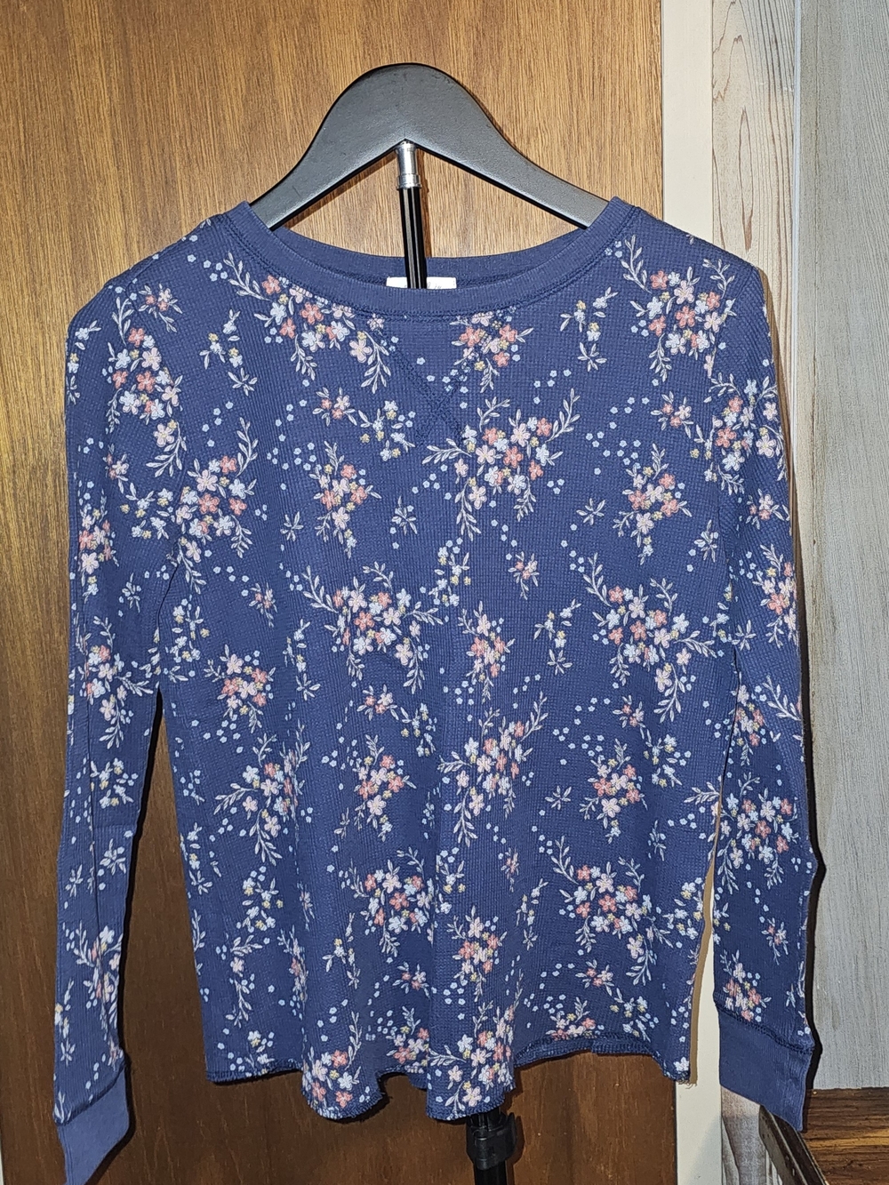 Style & Co. Navy Long Sleeve Floral Thermal Petite Top